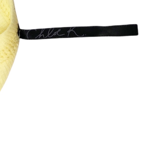 NWOT Chloe K Semi Sheer Fitted Scoopneck Tee💛 - Picture 5 of 7